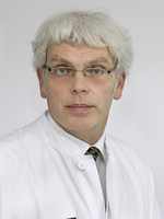 Chefarzt Dr. med. Dipl. Geront. Norbert Andrejew 