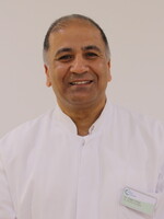 Dr. med. Sagar Singh